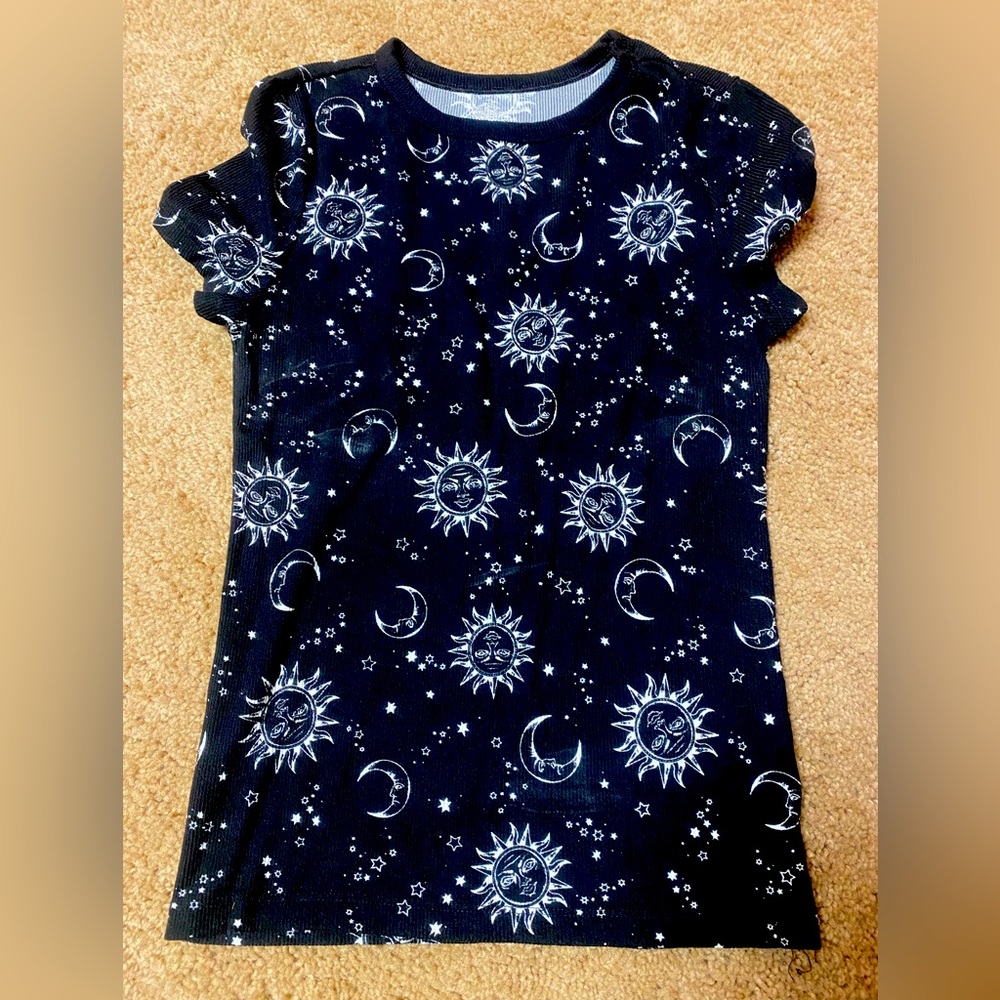 Women’s small celestial tee